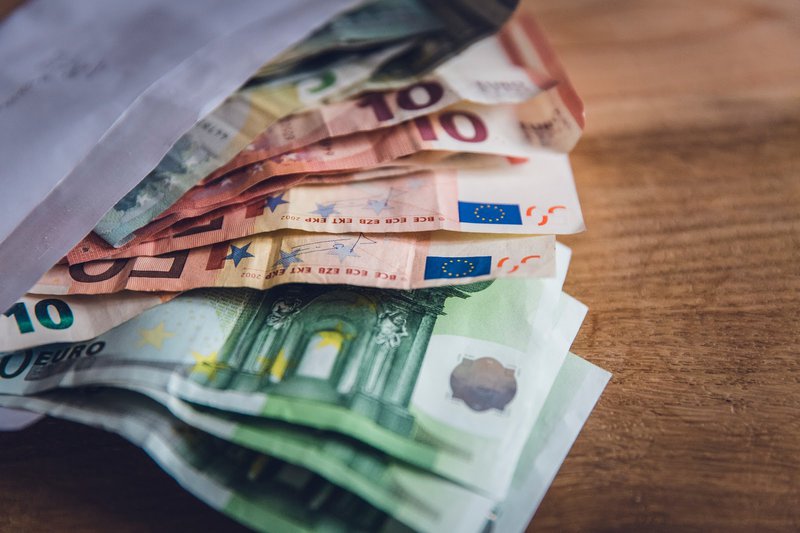 Euro bills