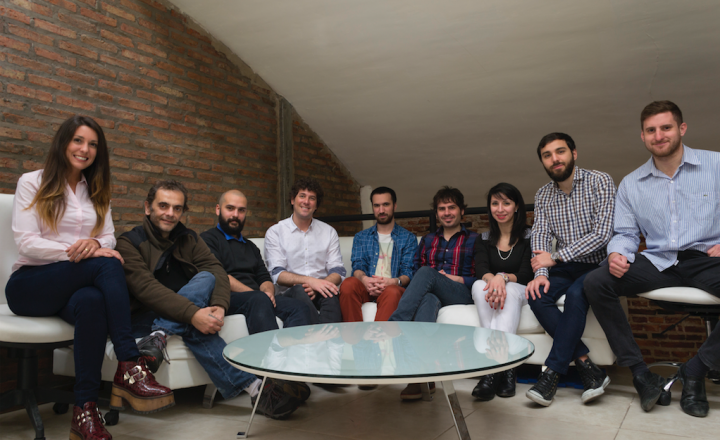 Round Table